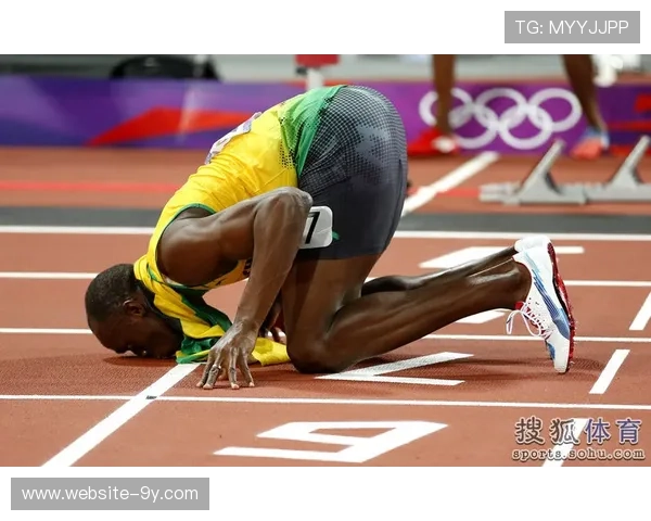 法国中场拉比奥左小腿比目鱼肌撕裂预计伤停一个月